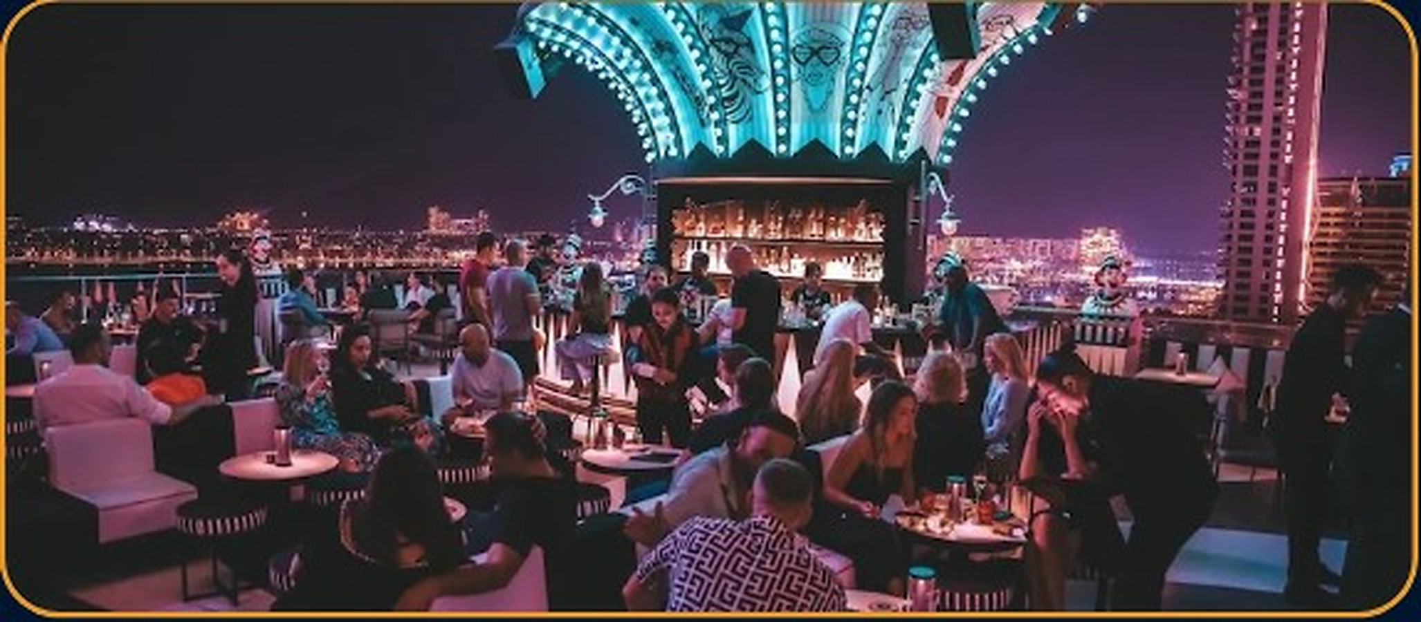 FIVE LUXE